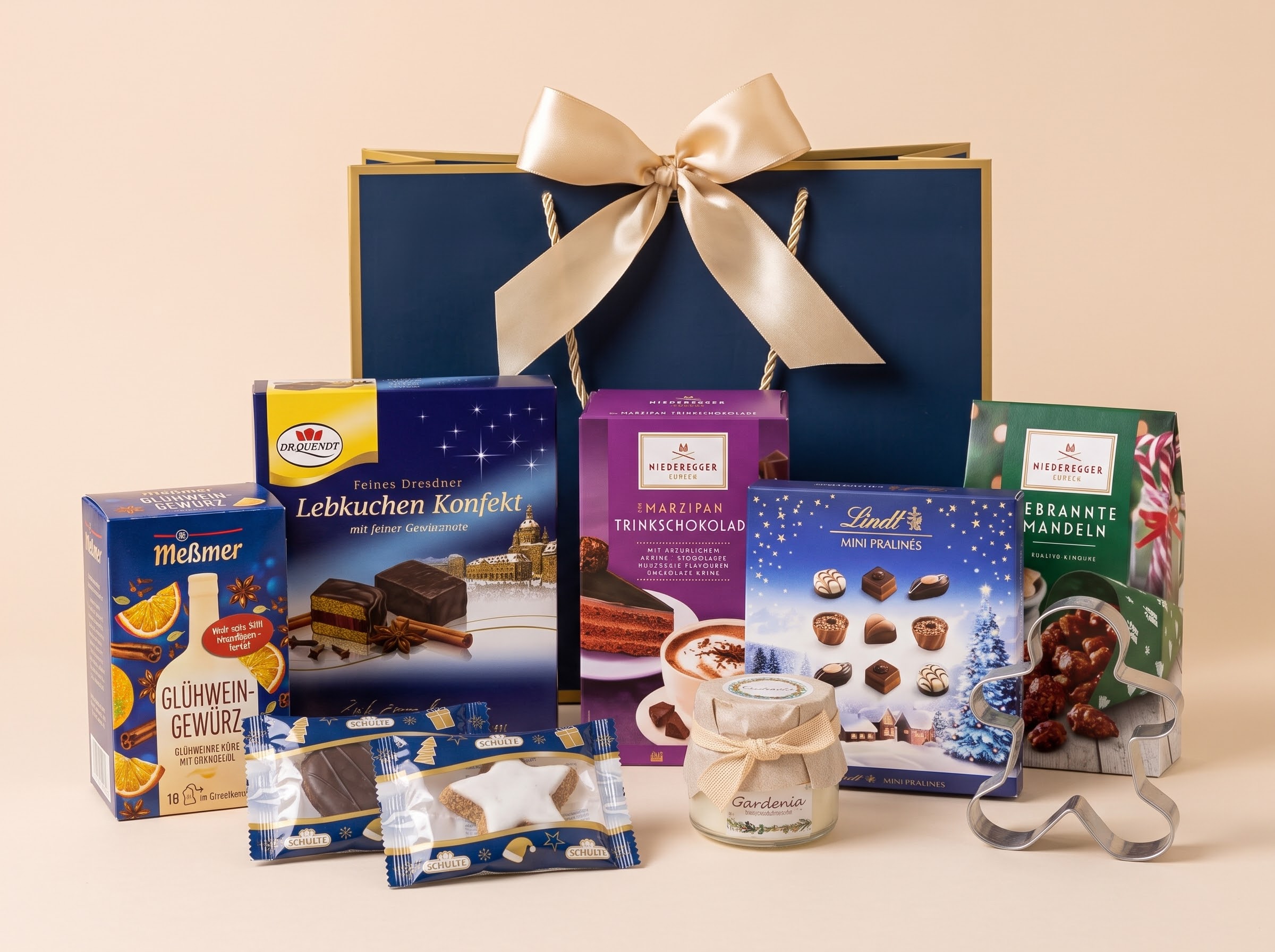 Geschenkarrangement für die BLYN Weihnachtsgenuss Kollektion